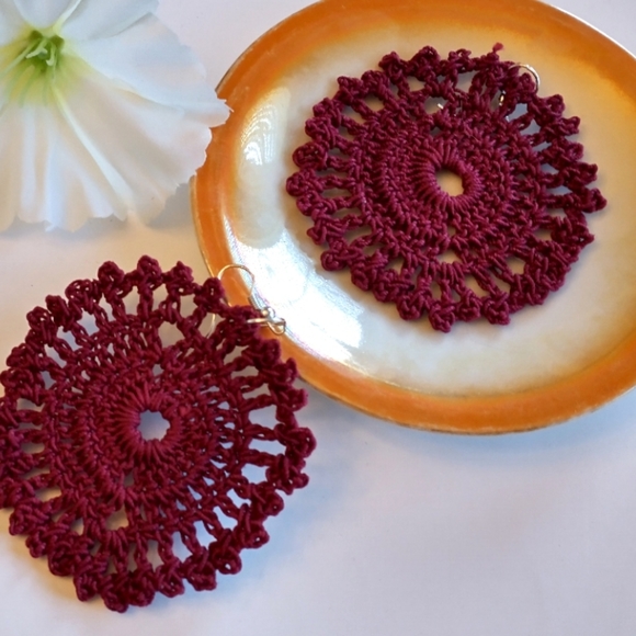 🌹 Burgundy Lace earrings lightweight Handmade - Picture 2 of 2